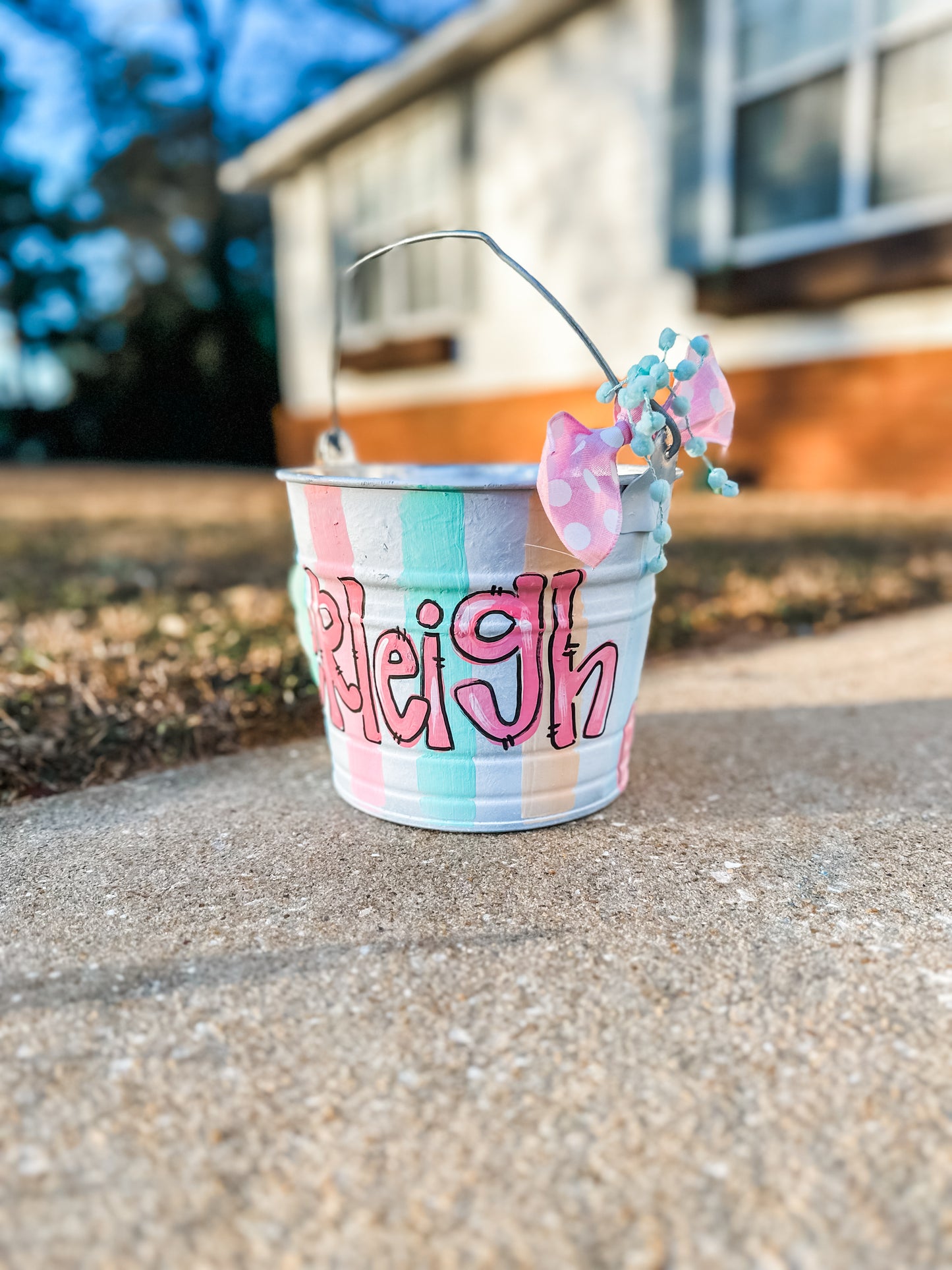 Pastel Easter Bucket **read description**